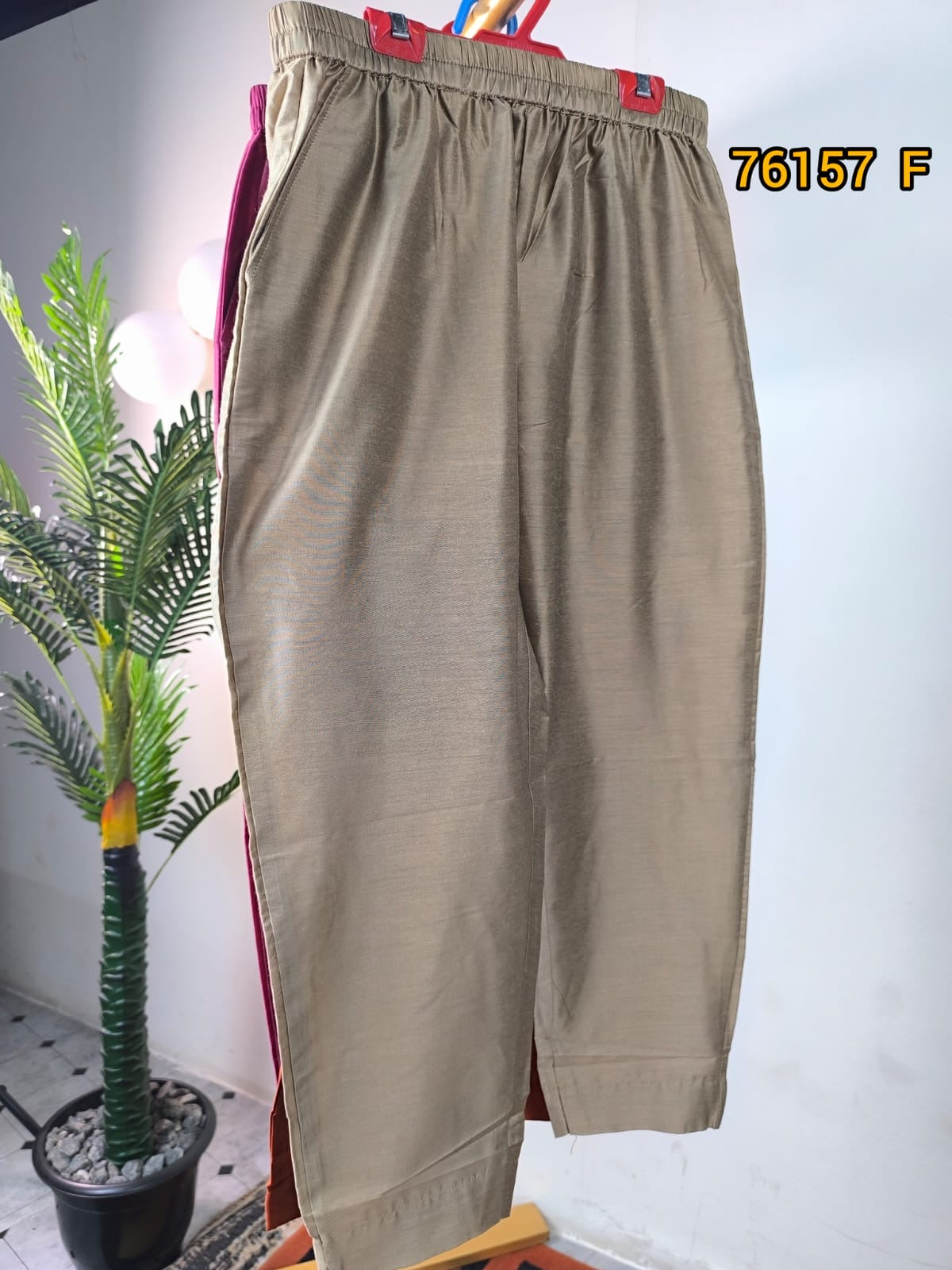 Cotton silk pencil fit pants 76157