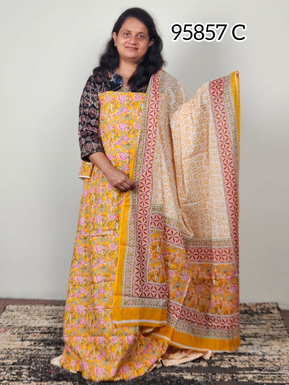 Cotton unstitched Salwar Suits 95857
