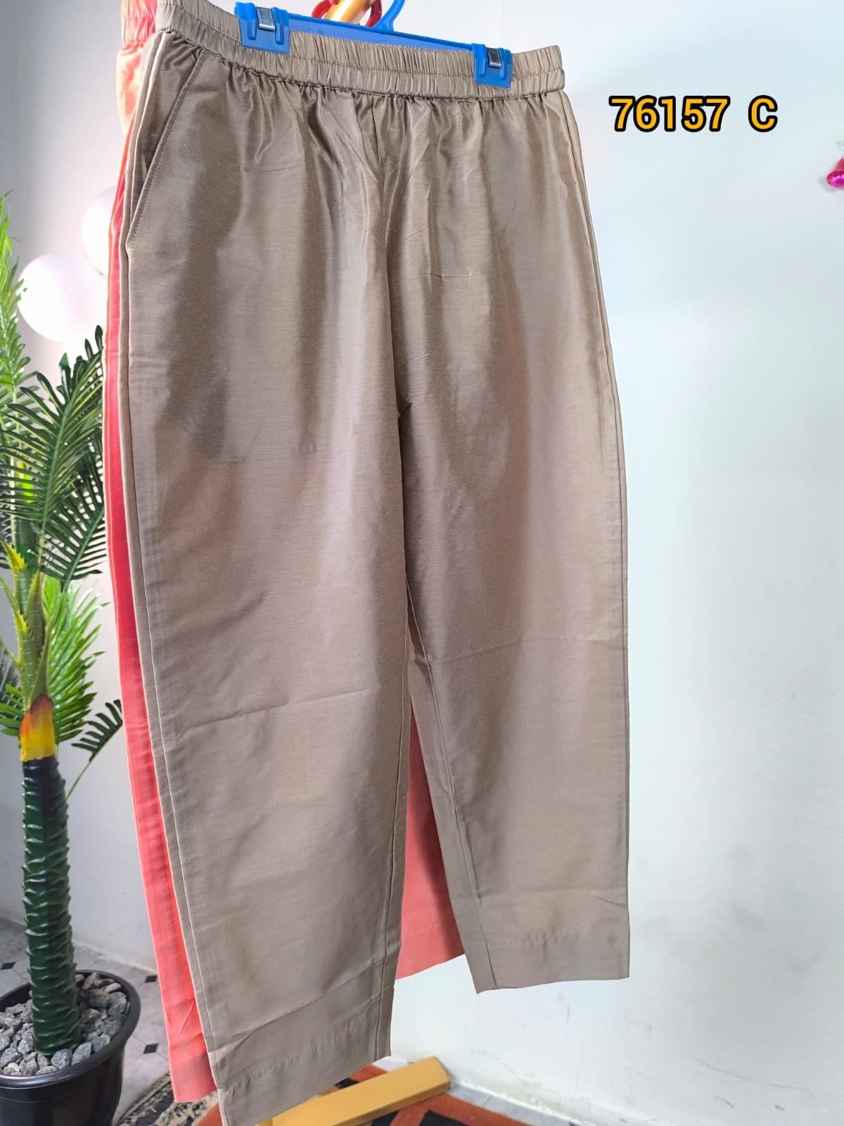 Cotton silk pencil fit pants 76157