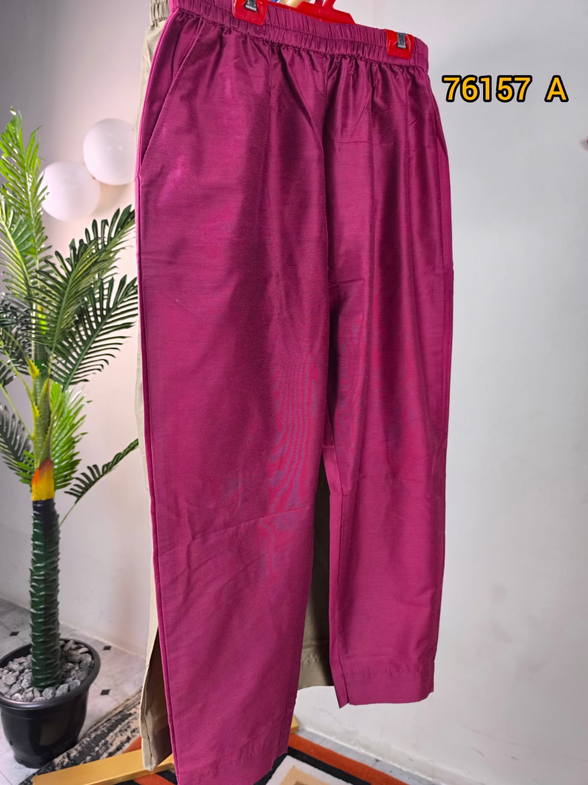 Cotton silk pencil fit pants 76157
