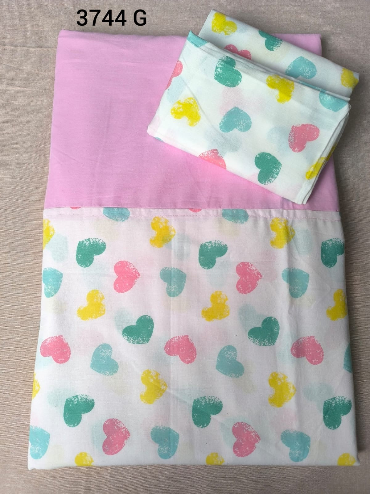 100% Cotton Double Border Bed sheet (1+2) Size 90 X 100 Code: 3744