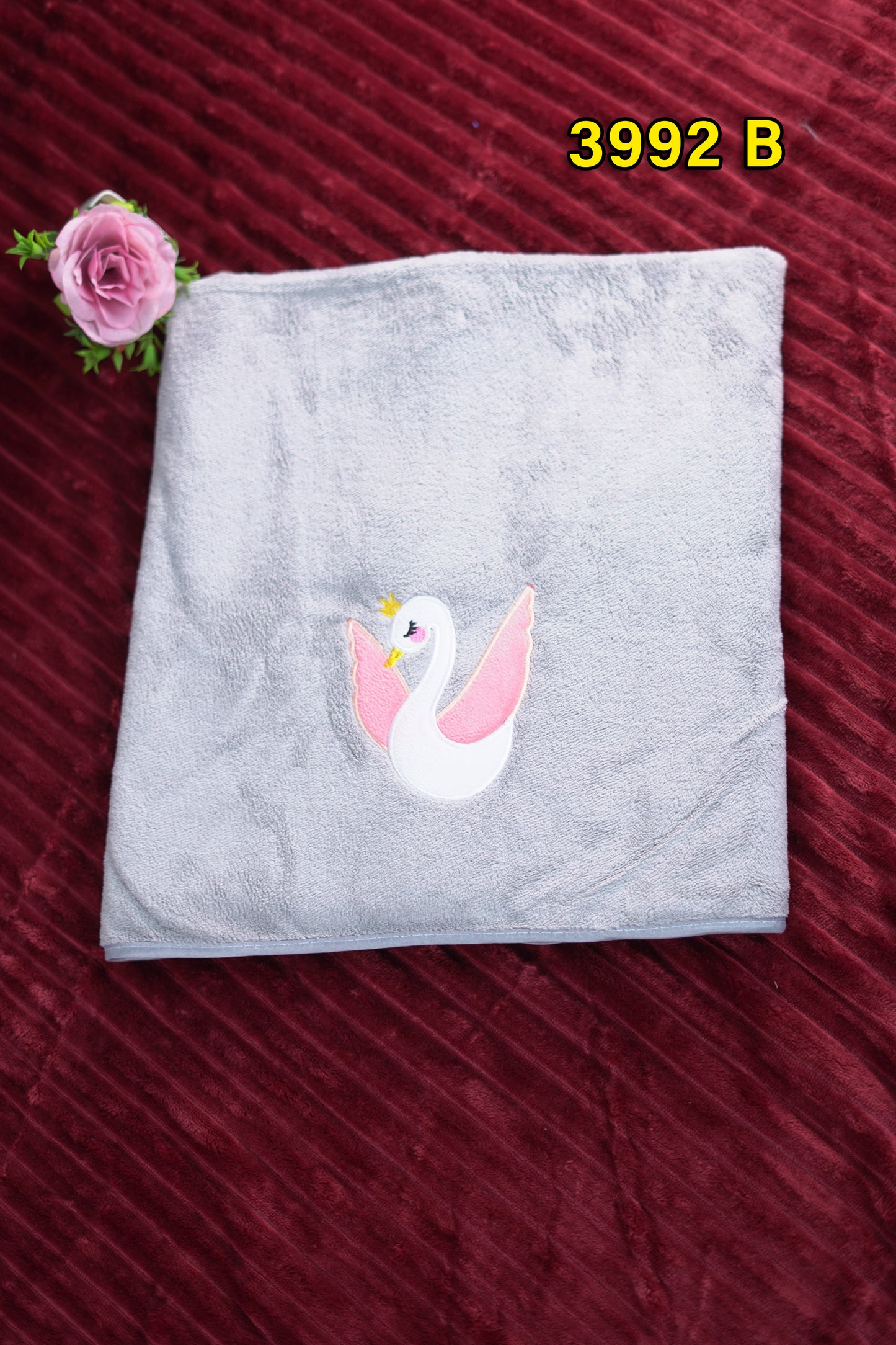 Microfiber Bath Towel – Ultra Soft & Quick Dry | Code: 3992