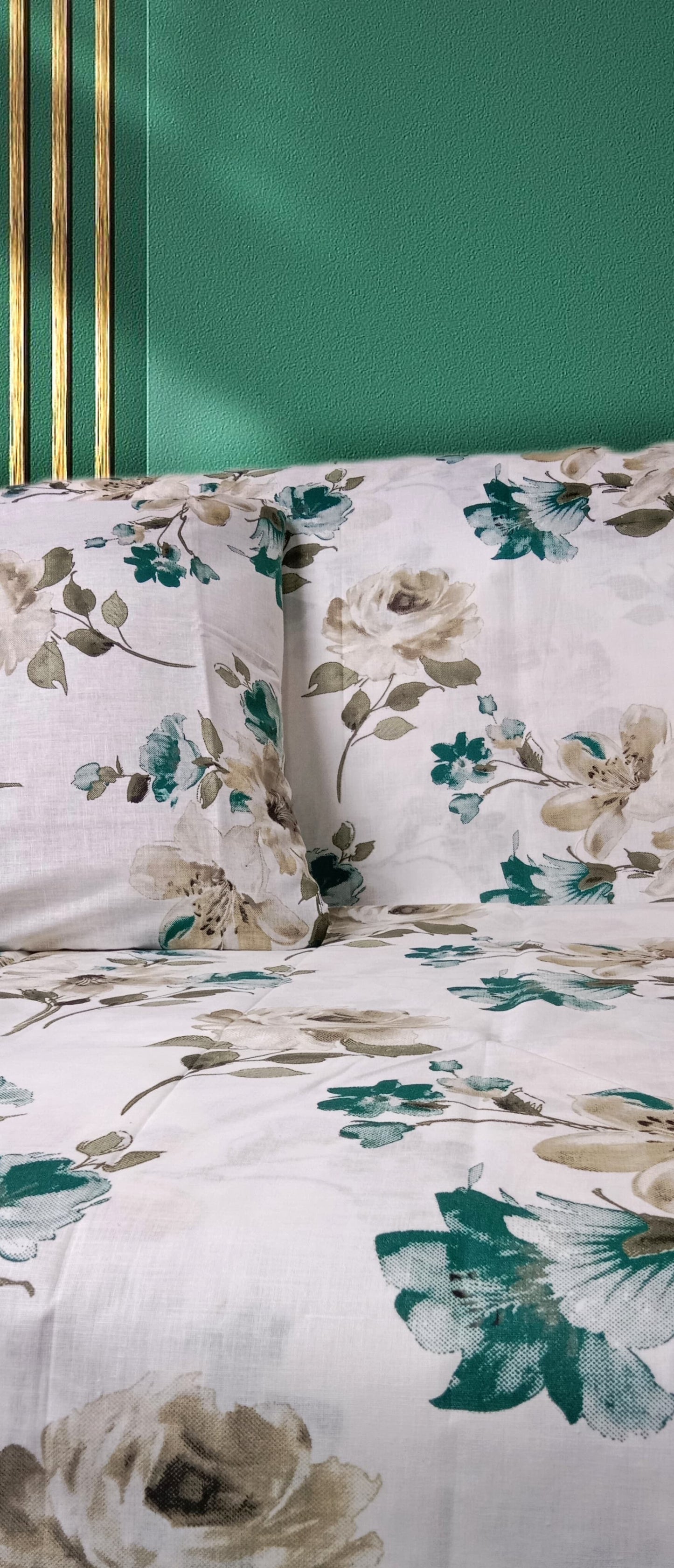 100% Cotton Double Bedsheet | SIZE - 2.29m X 2.54m Code:3686