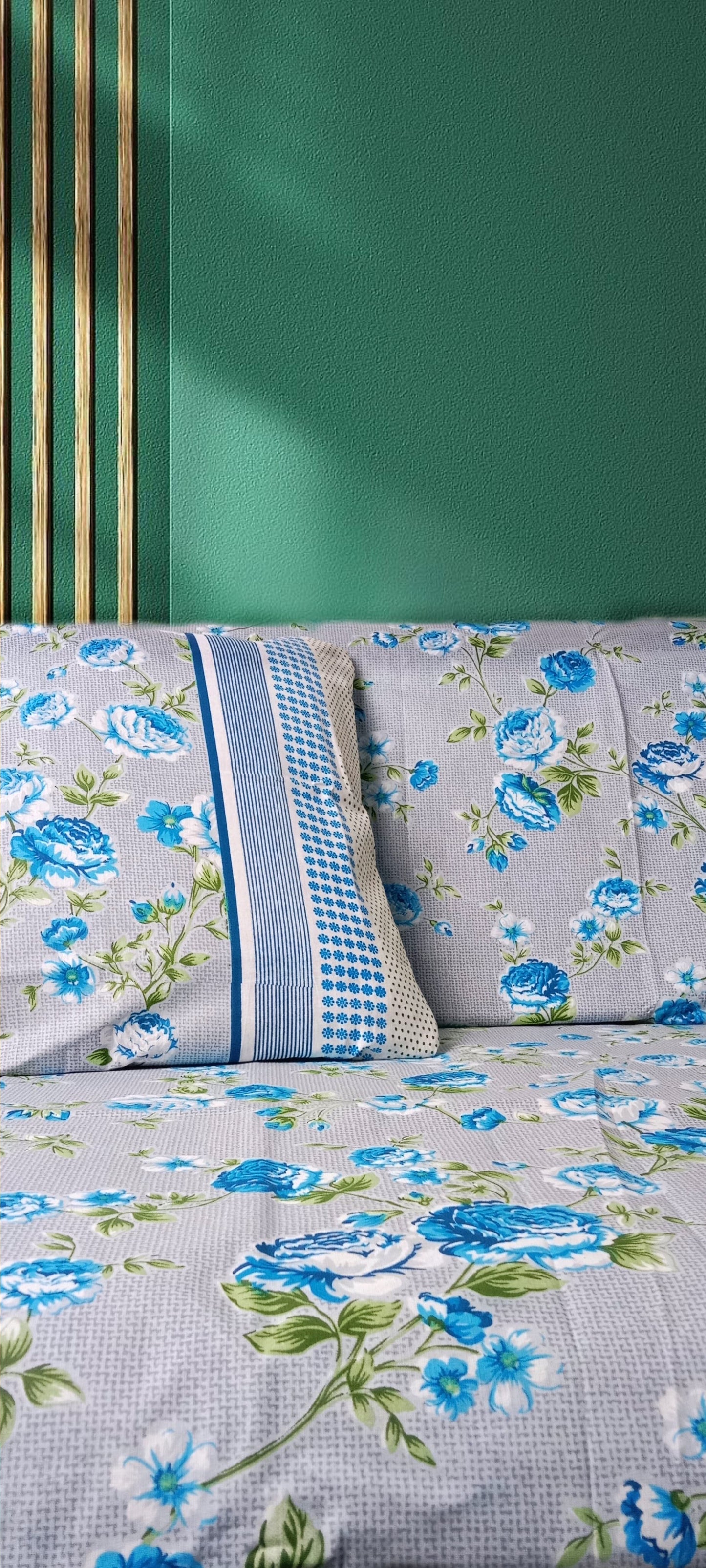 100% Cotton Double Bedsheet | SIZE - 2.29m X 2.54m Code:3686