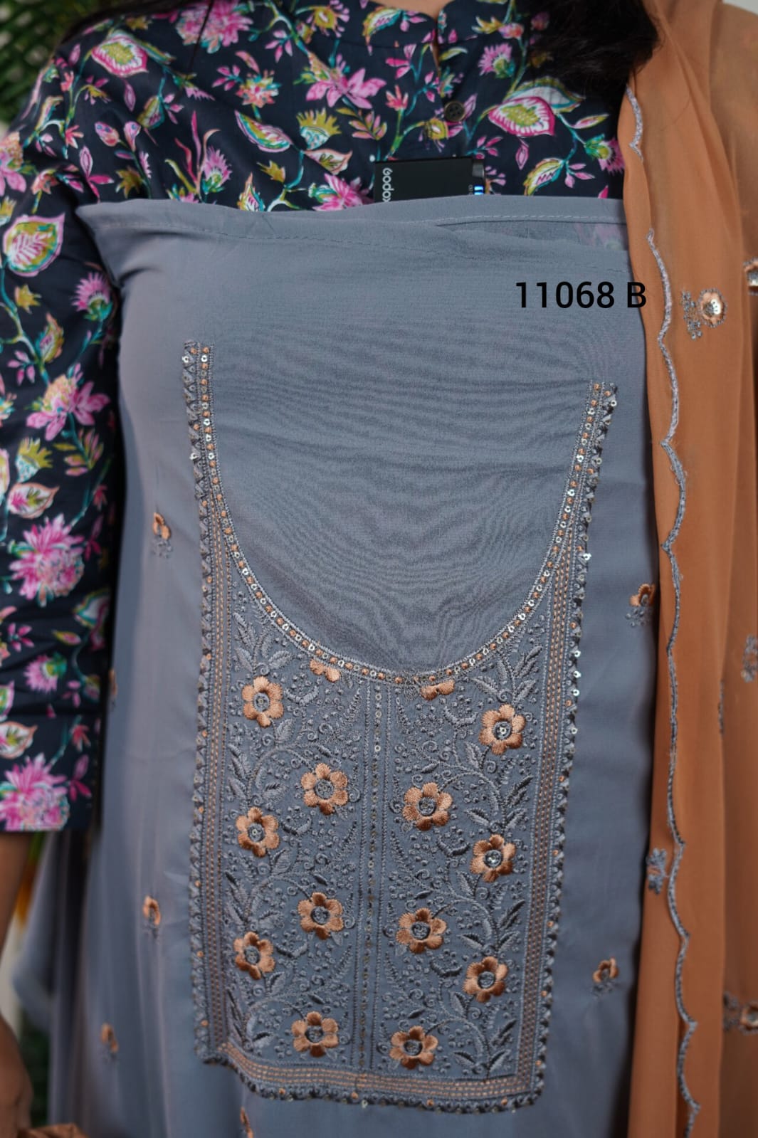 Georgette with embroidery unstitched salwar suits 11068