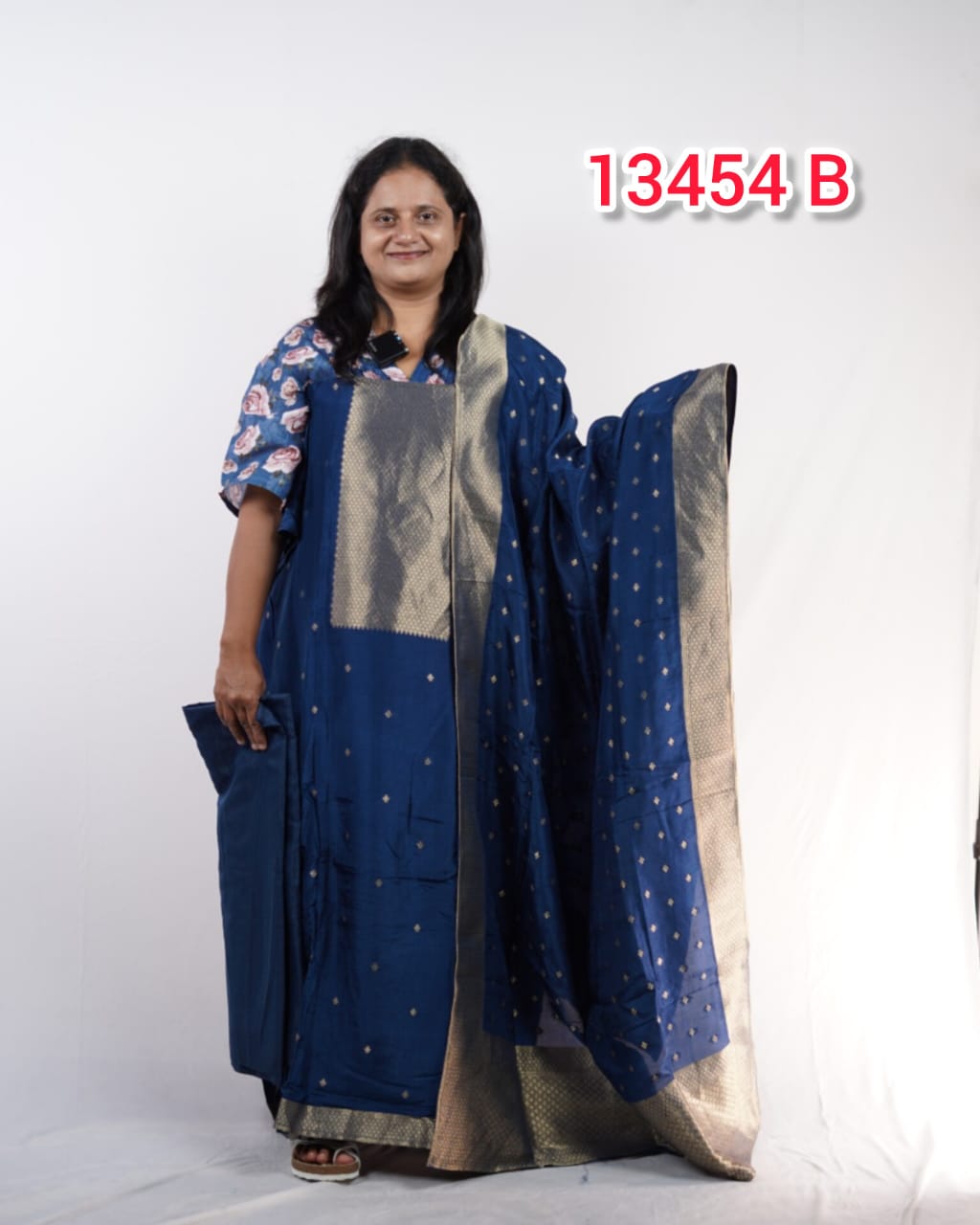 Semi Banarasi Unstitched Salwar Suit 13454