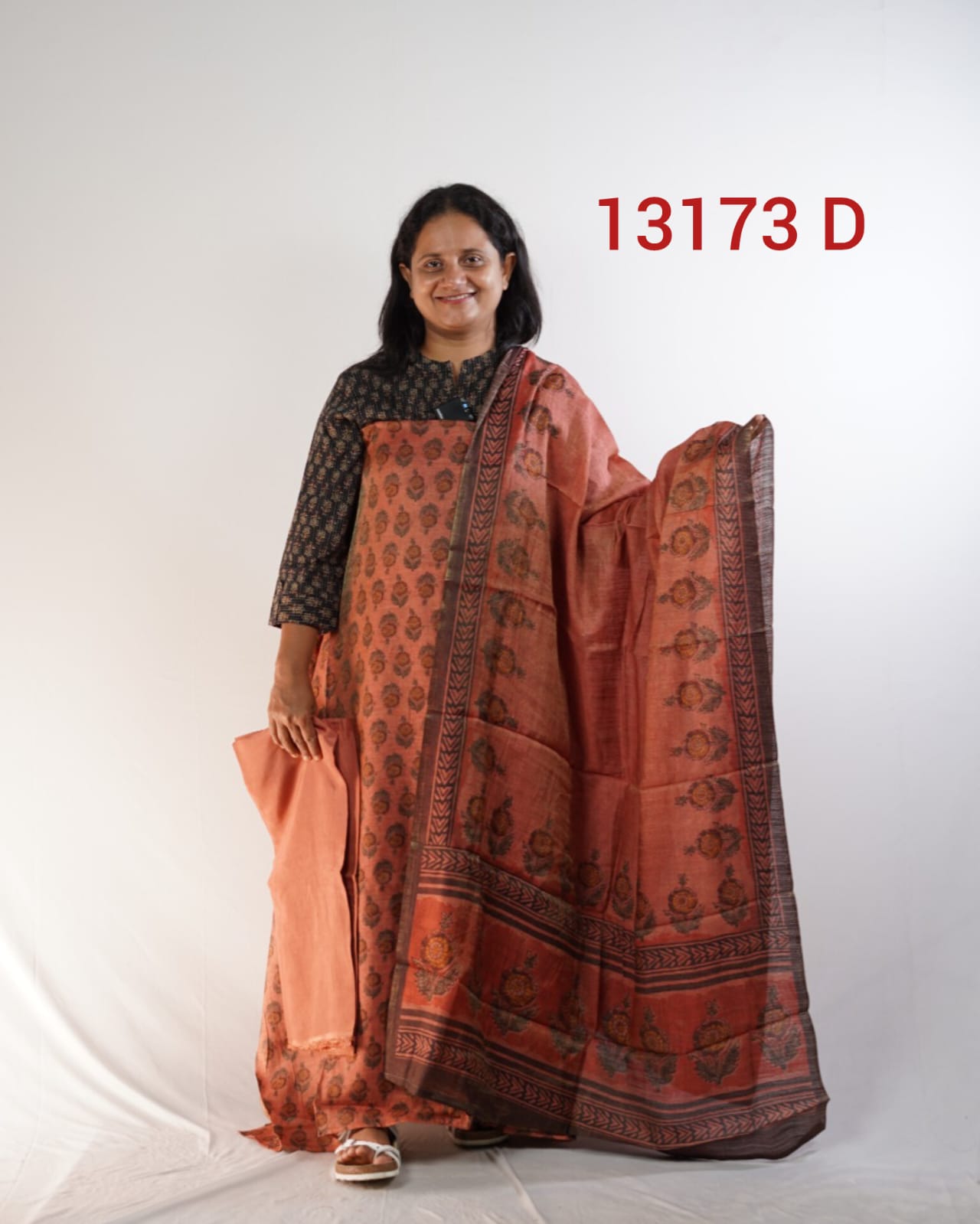 Semi Tussar Unstiched Salwar Suits 13173