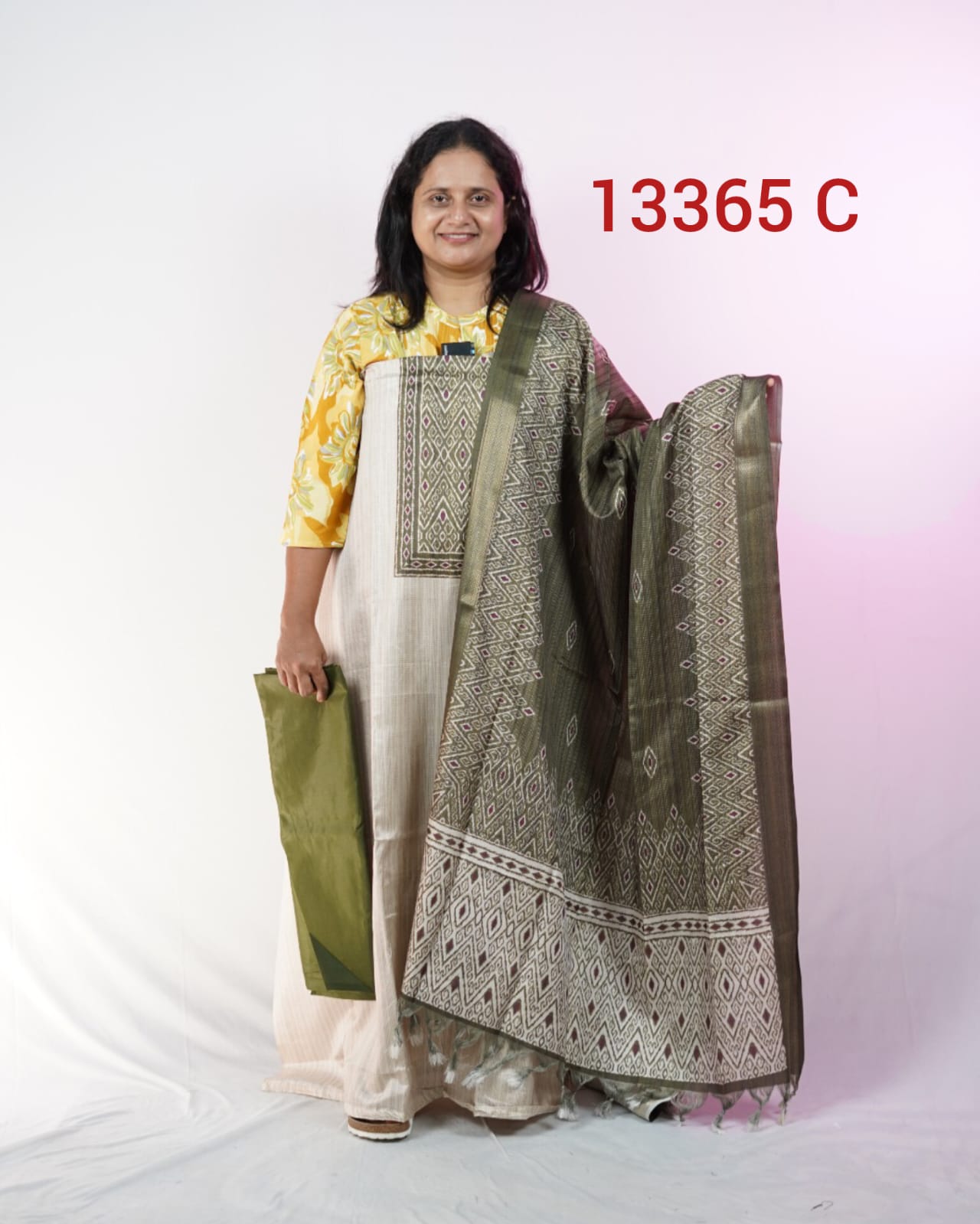 Semi Tussar UnStitched salwar Suits 13365