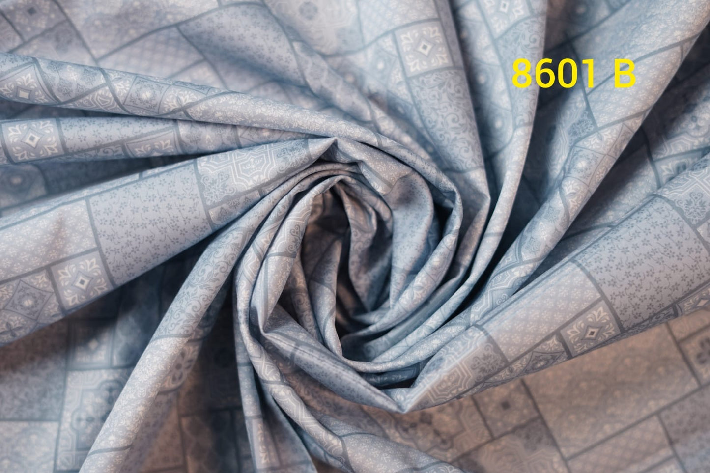 Fancy Cotton Unstiched Shirting Fabric 8601