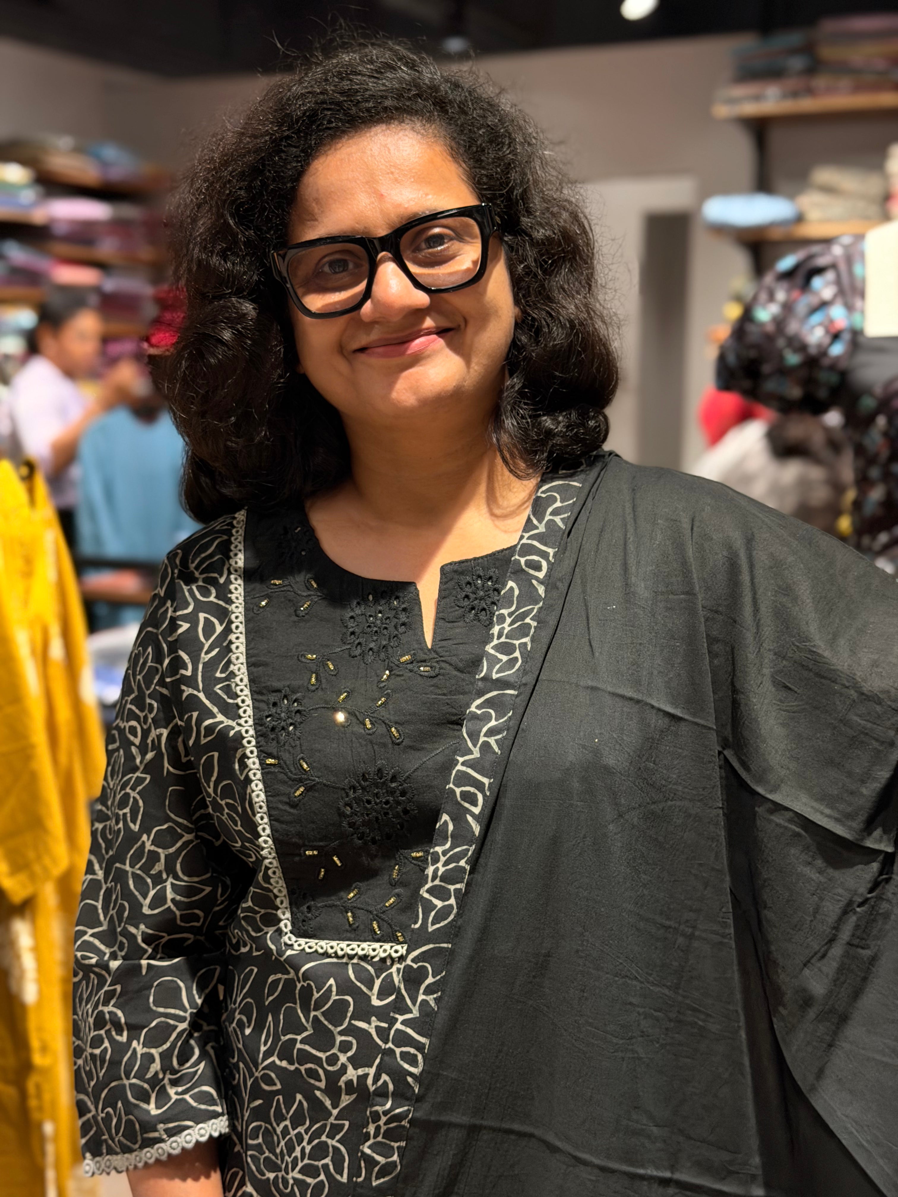 Ajrakh Ready-to-Wear Set with Dupatta – Black With White