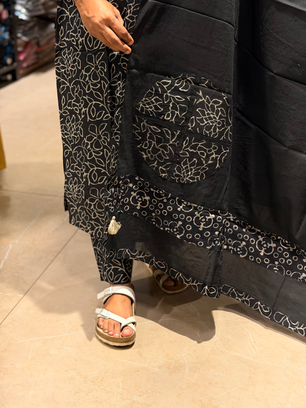 Ajrakh Ready-to-Wear Set with Dupatta – Black With White