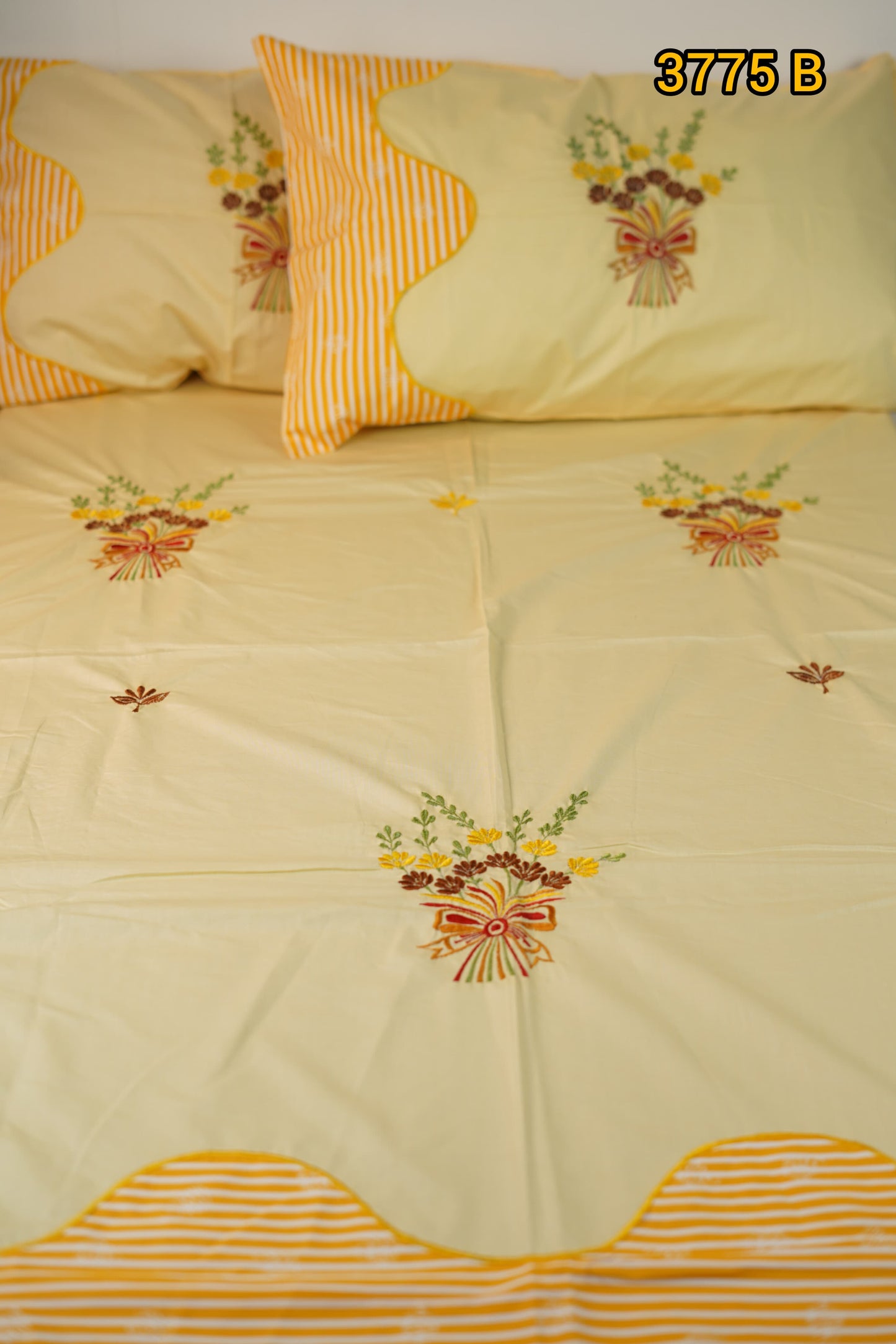 Embroidery King Size Bedsheet 274cm X 274cm Code: 3775