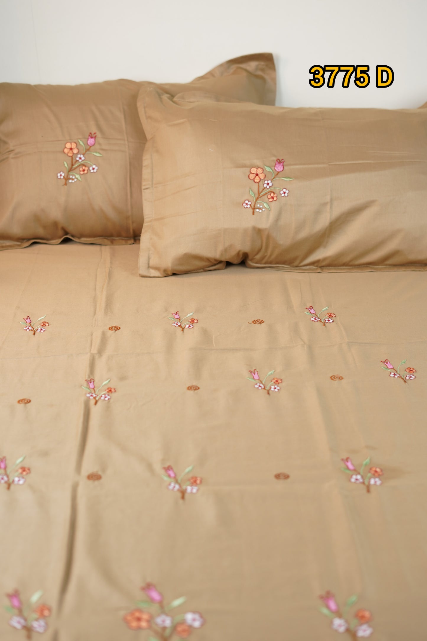 Embroidery King Size Bedsheet 274cm X 274cm Code: 3775