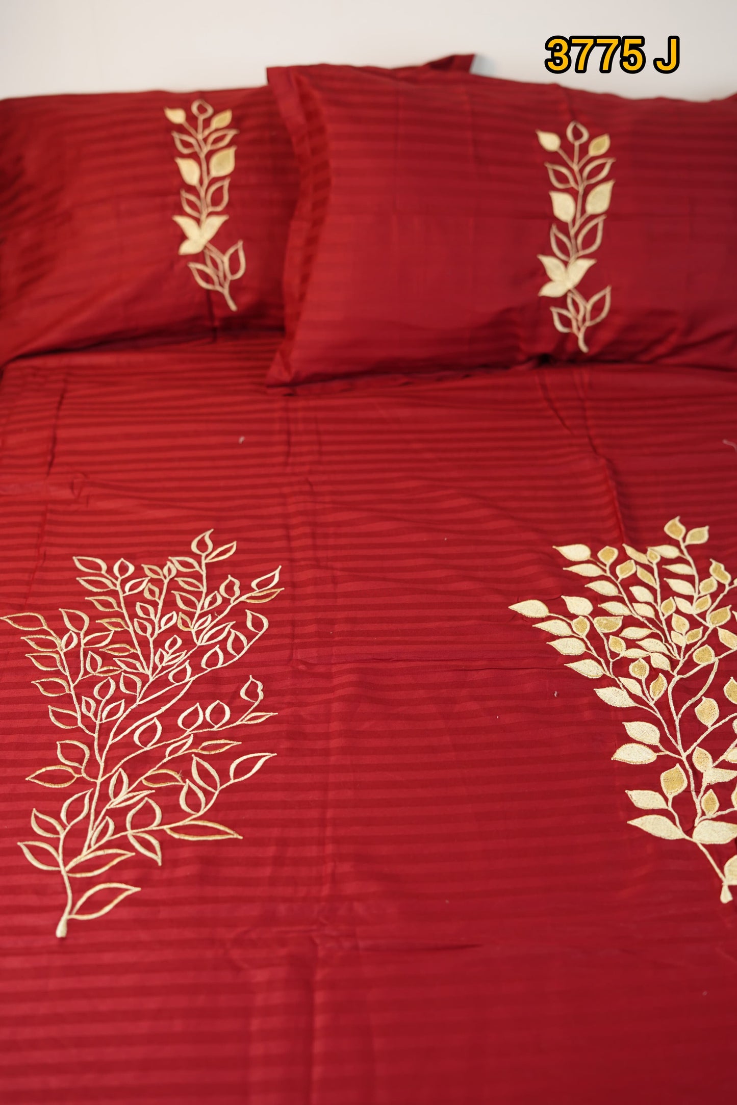 Embroidery King Size Bedsheet 274cm X 274cm Code: 3775